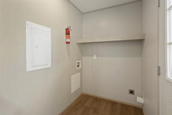 2024 76CEJ16663AH24  Home