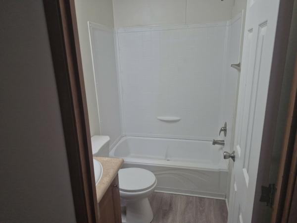 2018 16643C  Home