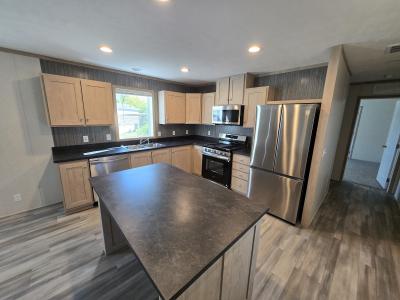 Mobile Home at 28517 S Maple Romulus, MI 48174
