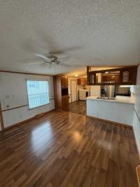 1994 Skyline 2 bedroom Manufactured Home