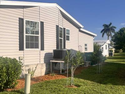 Photo 3 of 25 of home located at 1048 Bull Run Drive Naples, FL 34110