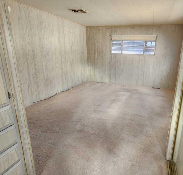1971 Silvercrest Manufactured Home