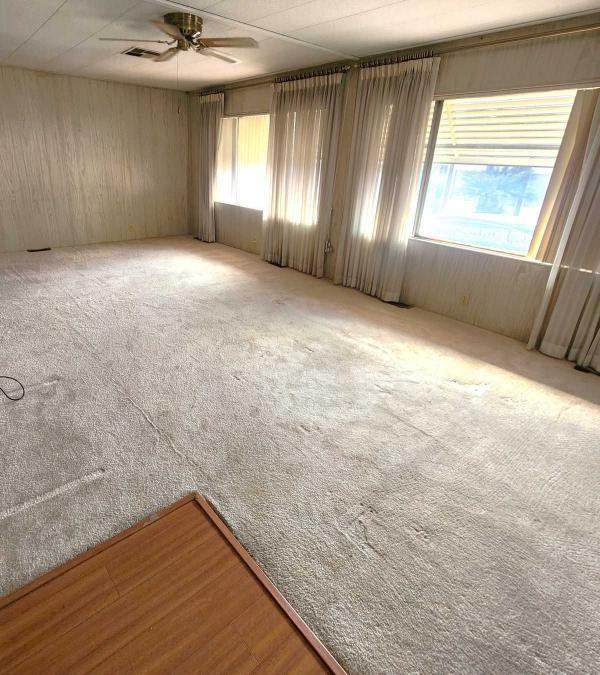1971 Silvercrest Manufactured Home