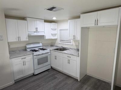Photo 2 of 5 of home located at 826 E Route 66 #4 Glendora, CA 91740