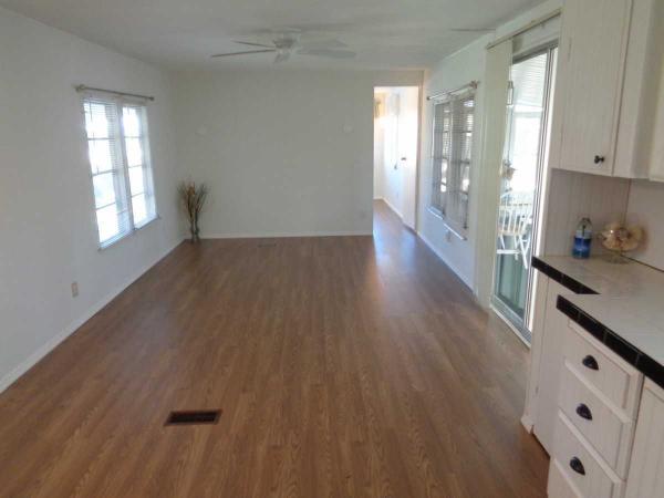  Mobile Home For Sale