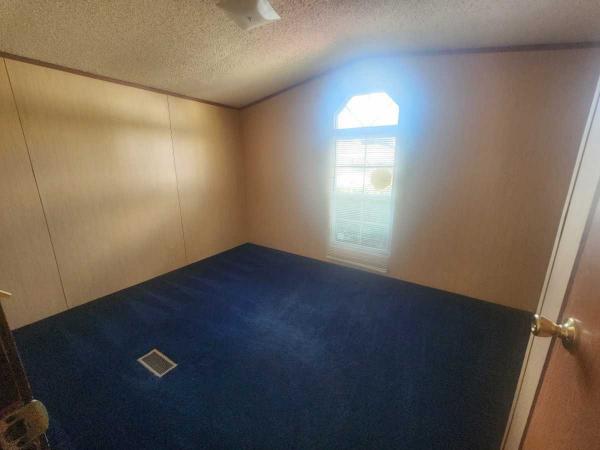 1990 Redman Manufactured Home
