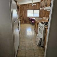 1984 Golden West Seacliff Manufactured Home