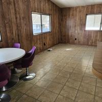 1984 Golden West Seacliff Manufactured Home