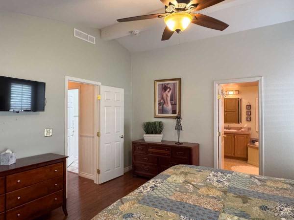 2002 Silvercrest SG-54 Manufactured Home