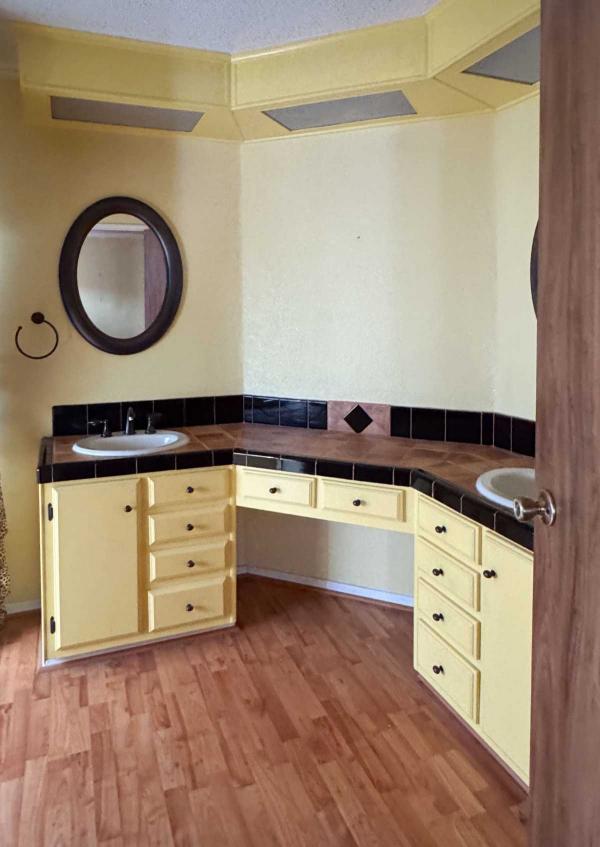 1985 Westway 224 Manufactured Home