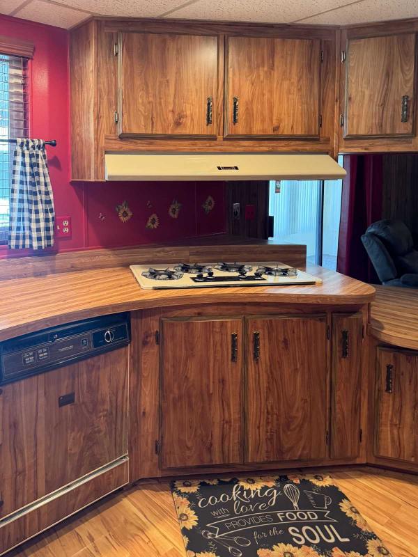 1985 Westway 224 Manufactured Home