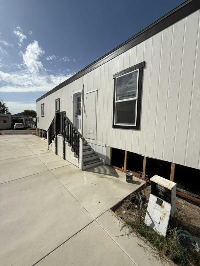 Photo 4 of 17 of home located at 5932 Los Angeles Avenue Simi Valley, CA 93063