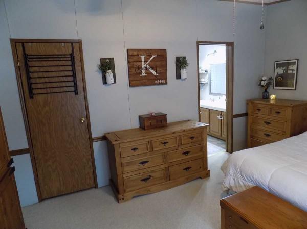 1991 Friendship Manufactured Home