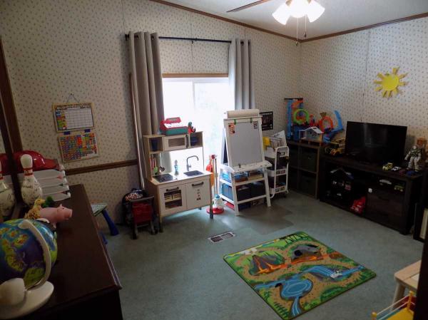 1991 Friendship Manufactured Home