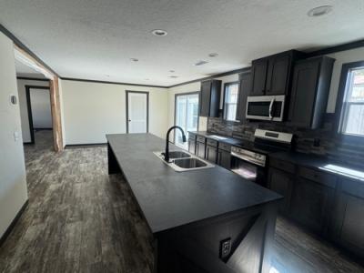 Photo 5 of 16 of home located at 31888 Alabama 75 Oneonta, AL 35121