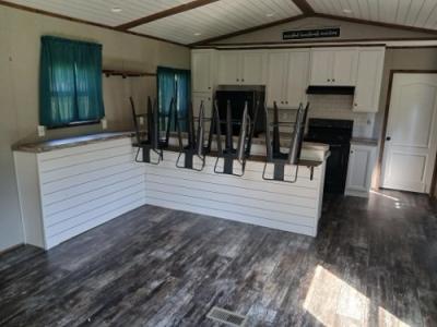 Photo 2 of 10 of home located at 22084 I-10 Vidor, TX 77662