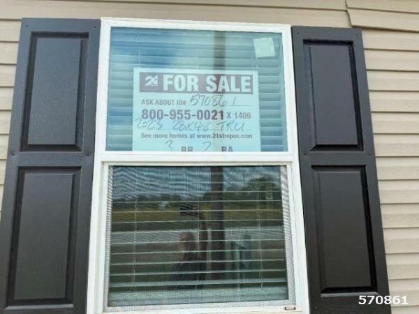 Photo 1 of 2 of home located at Crazy Red's Mobile Homes 8451 Palmer Ln Ponder, TX 76259