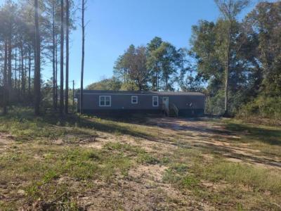 Mobile Home at 32 William Bryant Dr Sumrall, MS 39482