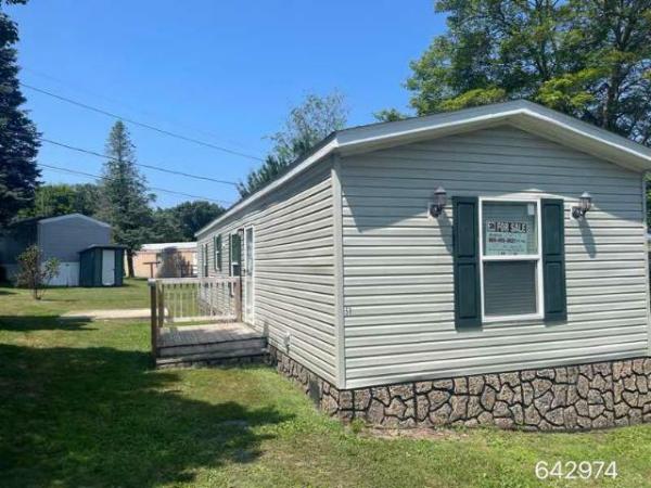 Photo 1 of 2 of home located at Skyline Village 51 Debbie Ter Berkeley Spring, WV 25411