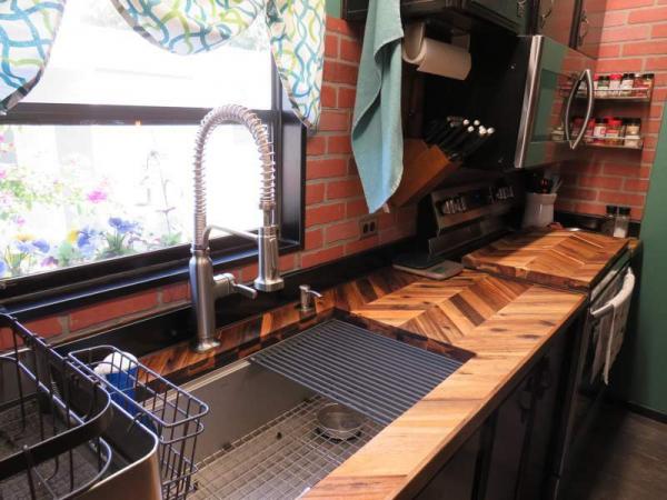 1982 Debo Manufactured Home