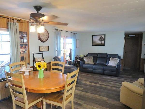 1982 Debo Manufactured Home