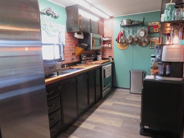 1982 Debo Manufactured Home