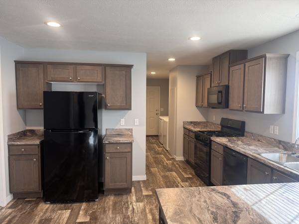 2021 Clayotn 81fdh28523A Mobile Home