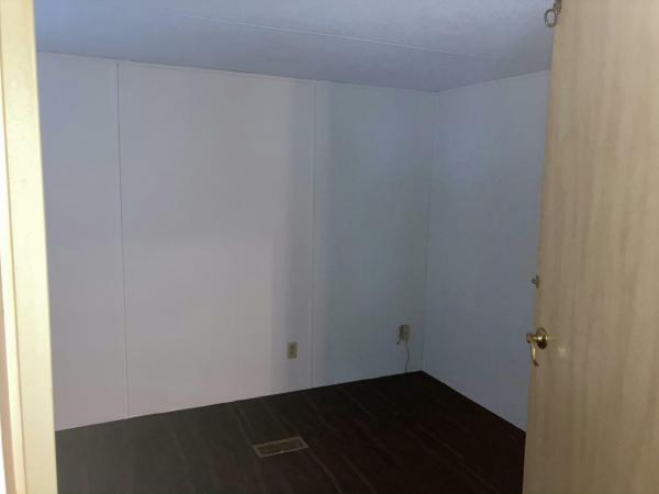 1990 NEW Manufactured Home