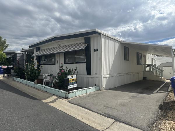 1969 FLAMINGO 24X60 Mobile Home