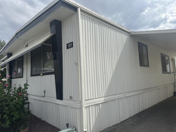1969 FLAMINGO 24X60 Mobile Home