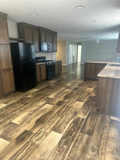 Mobile Home at 13318 S. Dixie Hwy. # 131 Holly, MI 48442