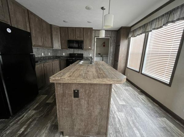 2019 Clayton 95SUN28563C Mobile Home