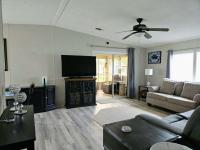 1990 HS Glenbrook Manufactured Home
