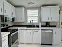 1990 HS Glenbrook Manufactured Home