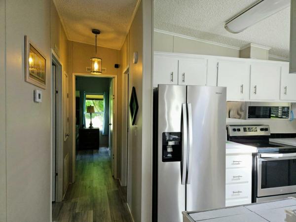 1990 HS Glenbrook Manufactured Home
