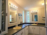 1990 HS Glenbrook Manufactured Home
