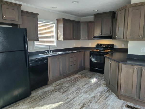 2020 Clayton Homes Inc Community Series Mobile Home