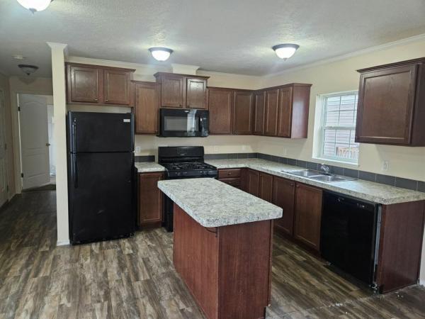 2017 Manufactured Housing Enterprise Mansion 4022 Manufactured Home
