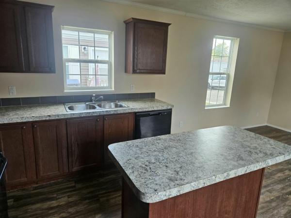 2017 Manufactured Housing Enterprise Mansion 4022 Manufactured Home