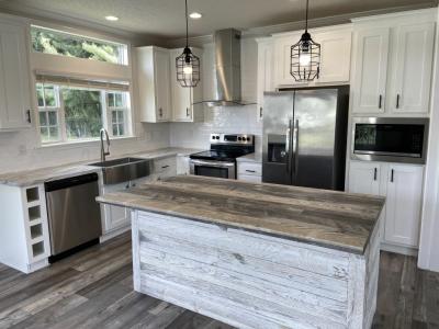 Mobile Home at 433 Union St Vero Beach, FL 32966