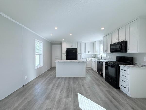 2025 Champion - Topeka Mobile Home