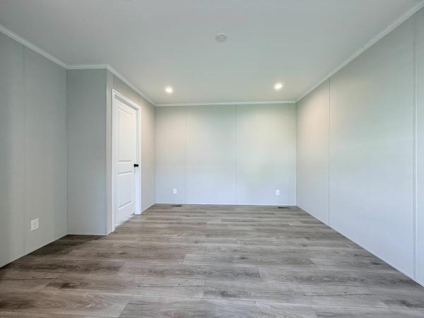 2025 Champion - Topeka Mobile Home