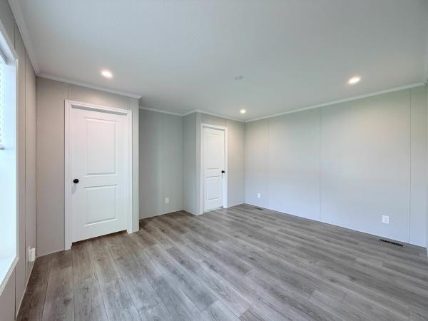 2025 Champion - Topeka Mobile Home