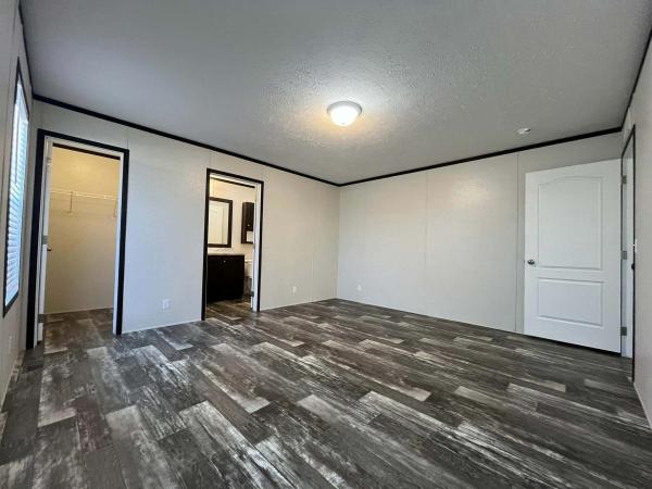 2023 Clayton - Wakarusa Mobile Home