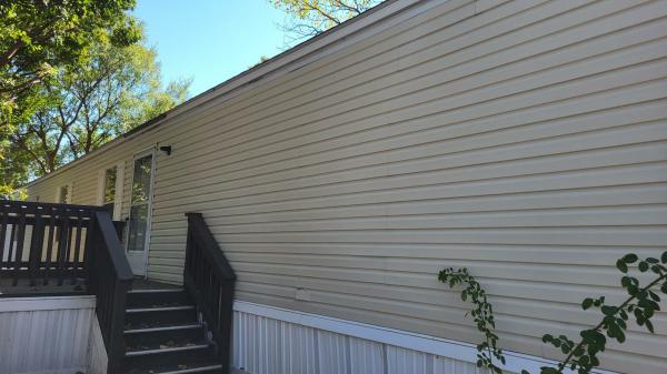 2004 Fleetwood Mobile Home For Sale