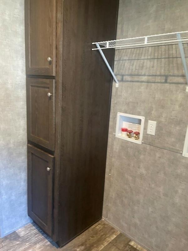 2025 Redman Homes 652CD NWD-A-25209  Home