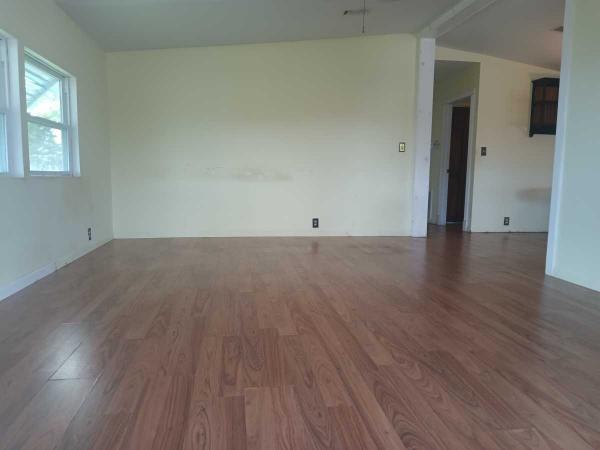 1986 Palm Harbor Manufactured Home