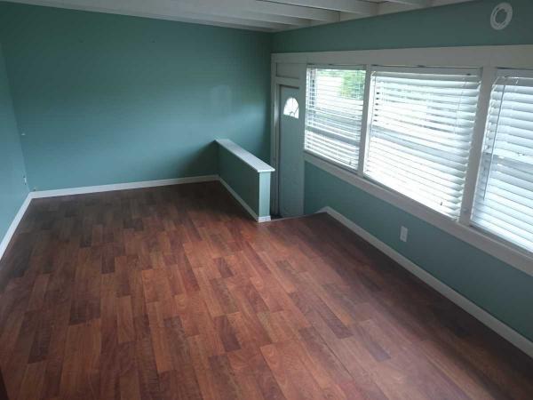 1986 Palm Harbor Manufactured Home