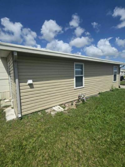 Photo 5 of 10 of home located at 3363 Tami Way Avon Park, FL 33825