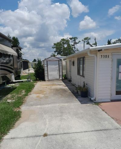 Photo 5 of 10 of home located at 3386 Andrew Circle Avon Park, FL 33825